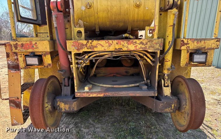 image for item EC3482 1989 ShuttleWagon SWX24A railcar mover