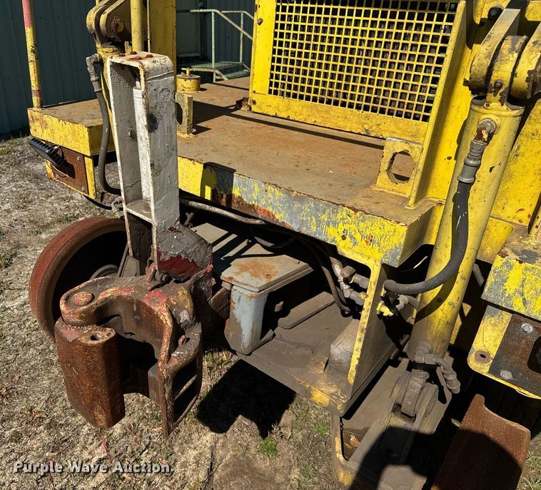 image for item EC3482 1989 ShuttleWagon SWX24A railcar mover