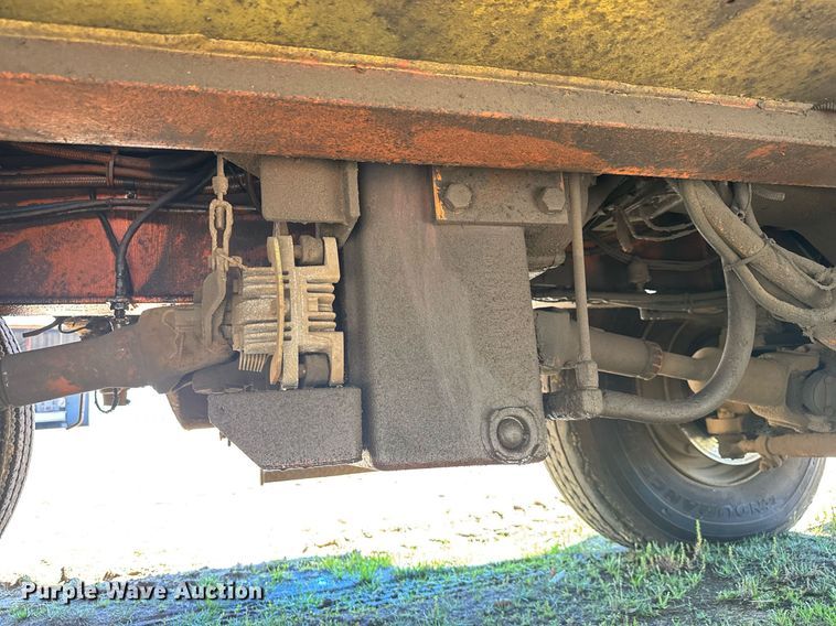 image for item EC3482 1989 ShuttleWagon SWX24A railcar mover