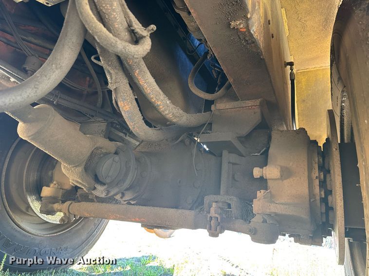 image for item EC3482 1989 ShuttleWagon SWX24A railcar mover