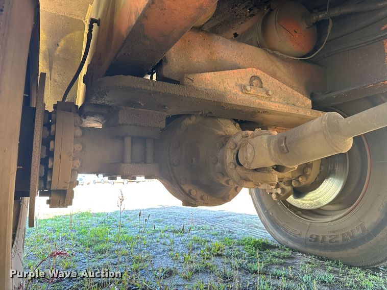 image for item EC3482 1989 ShuttleWagon SWX24A railcar mover