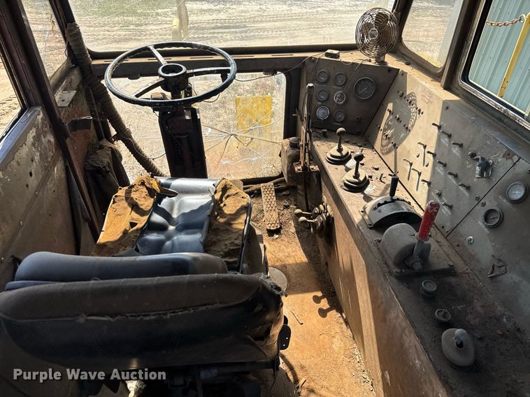 image for item EC3482 1989 ShuttleWagon SWX24A railcar mover