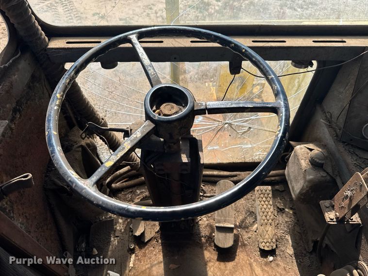 image for item EC3482 1989 ShuttleWagon SWX24A railcar mover