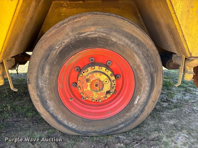 image for item EC3482 1989 ShuttleWagon SWX24A railcar mover