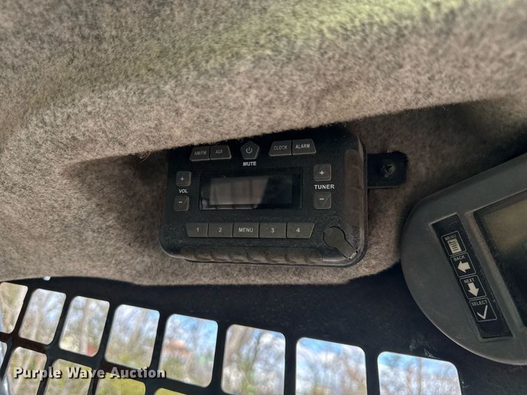 image for item EC3483 2018 John Deere 317G tracked skid steer loader