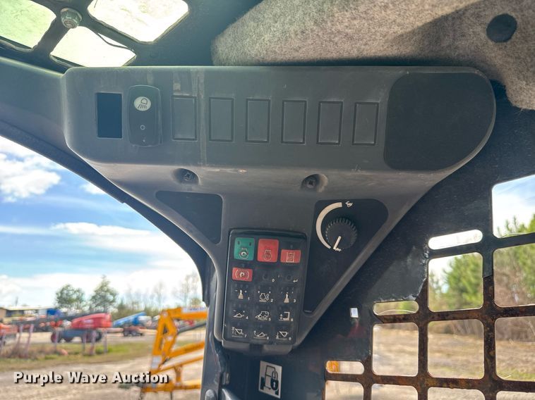 image for item EC3483 2018 John Deere 317G tracked skid steer loader