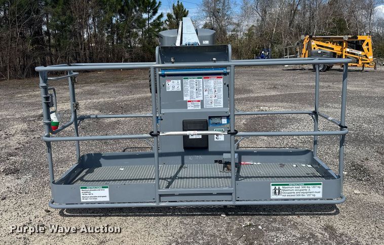 image for item EC3485 2010 Genie S-85 boom lift