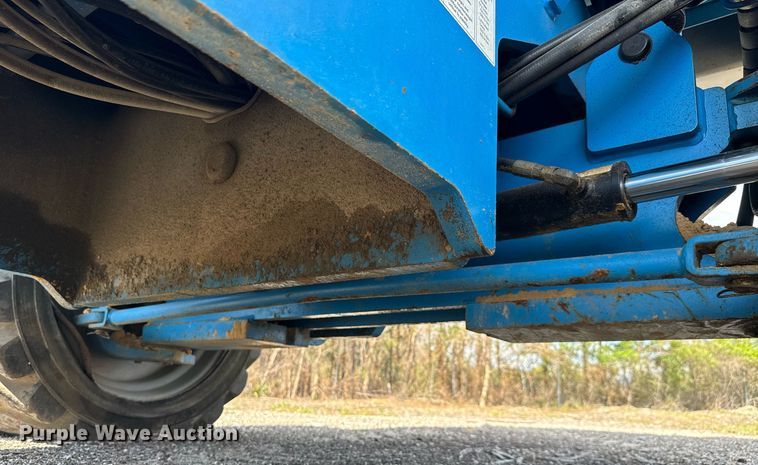 image for item EC3485 2010 Genie S-85 boom lift