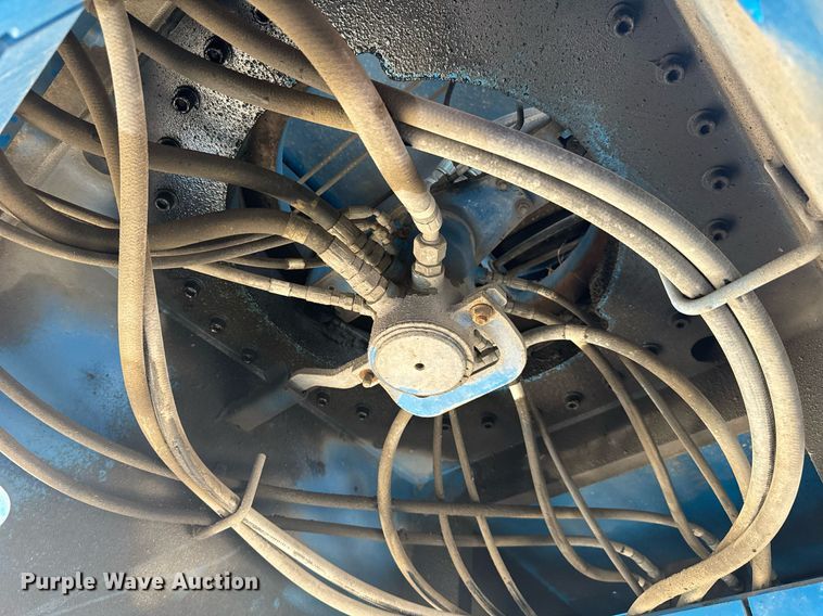 image for item EC3485 2010 Genie S-85 boom lift