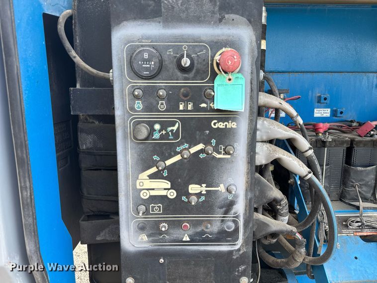 image for item EC3485 2010 Genie S-85 boom lift