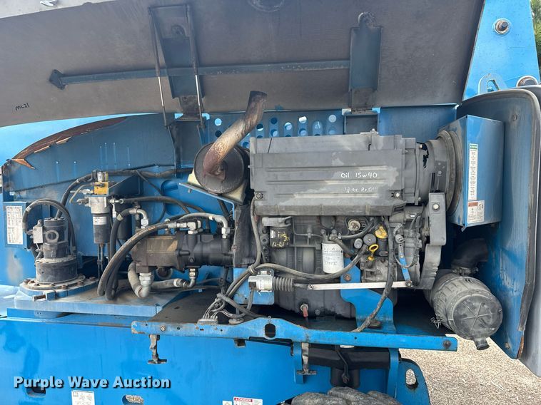 image for item EC3485 2010 Genie S-85 boom lift