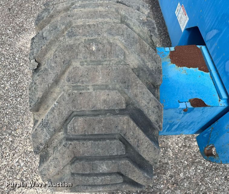 image for item EC3485 2010 Genie S-85 boom lift