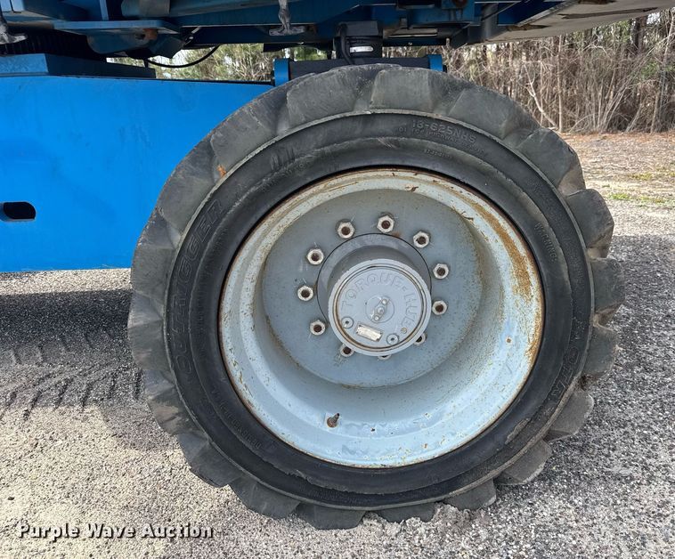 image for item EC3485 2010 Genie S-85 boom lift