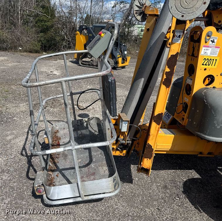 image for item EC3486 2018 Haulotte 3522A boom lift