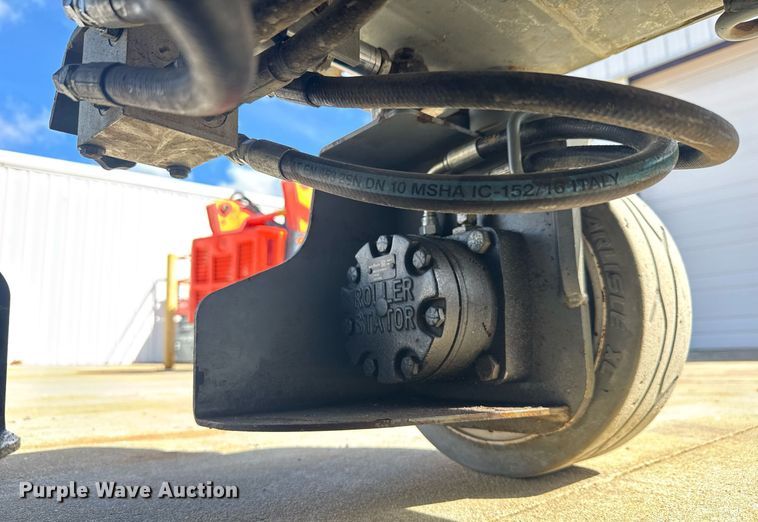 image for item EC3487 2015 Skyjack SJIII3219 scissor lift