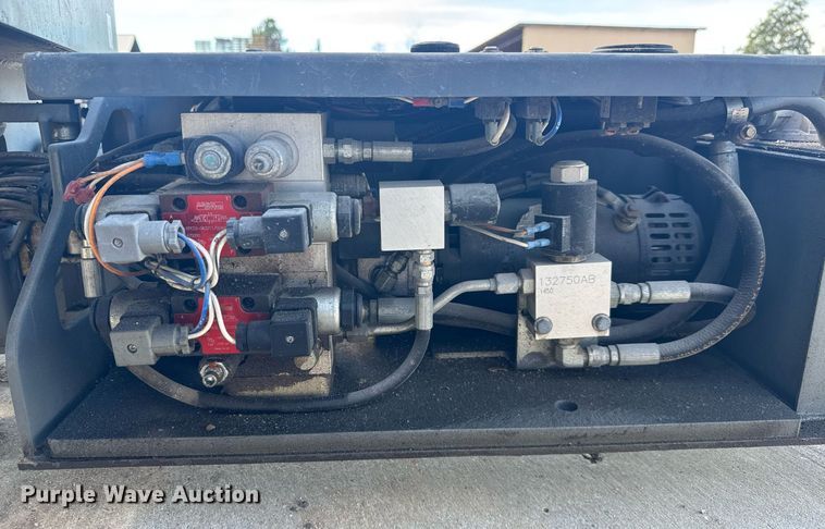 image for item EC3487 2015 Skyjack SJIII3219 scissor lift