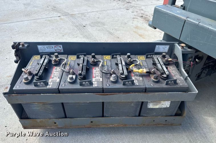 image for item EC3487 2015 Skyjack SJIII3219 scissor lift