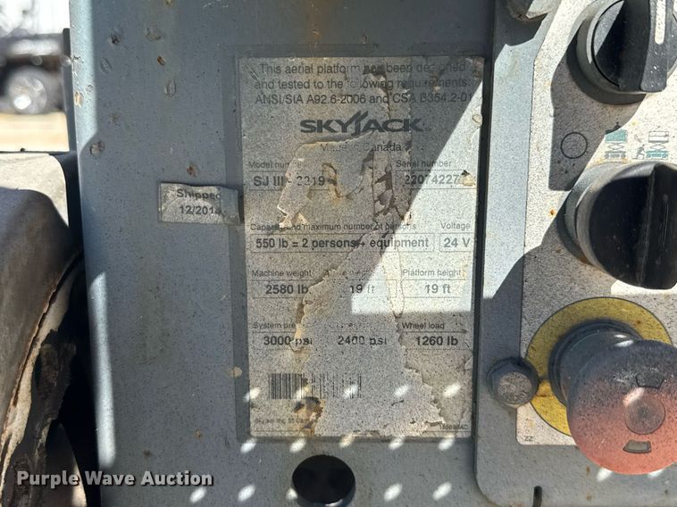 image for item EC3487 2015 Skyjack SJIII3219 scissor lift