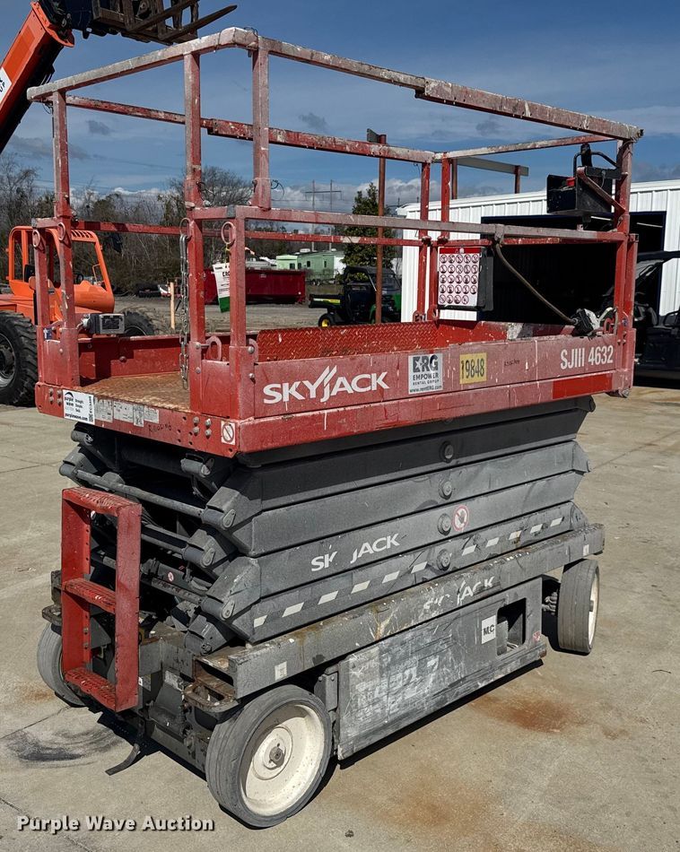 image for item EC3488 2018 Skyjack SJIII 4632 scissor lift