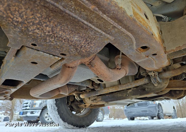 image for item EC4010 2013 Chevrolet Silverado 1500 pickup truck