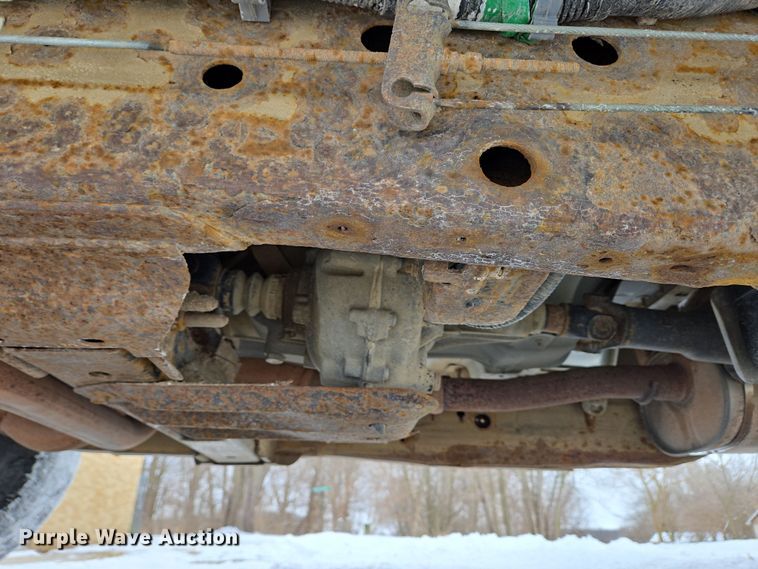 image for item EC4010 2013 Chevrolet Silverado 1500 pickup truck