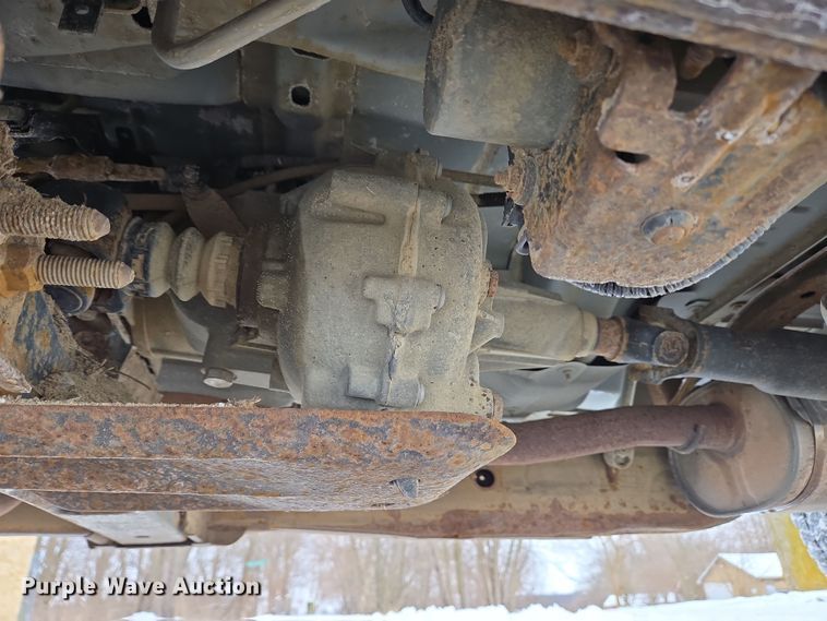 image for item EC4010 2013 Chevrolet Silverado 1500 pickup truck