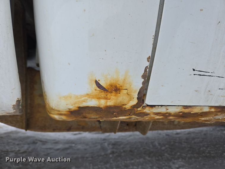 image for item EC4010 2013 Chevrolet Silverado 1500 pickup truck