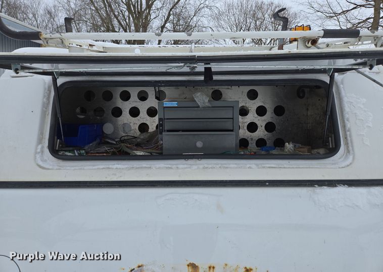 image for item EC4010 2013 Chevrolet Silverado 1500 pickup truck