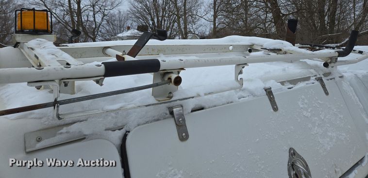 image for item EC4010 2013 Chevrolet Silverado 1500 pickup truck