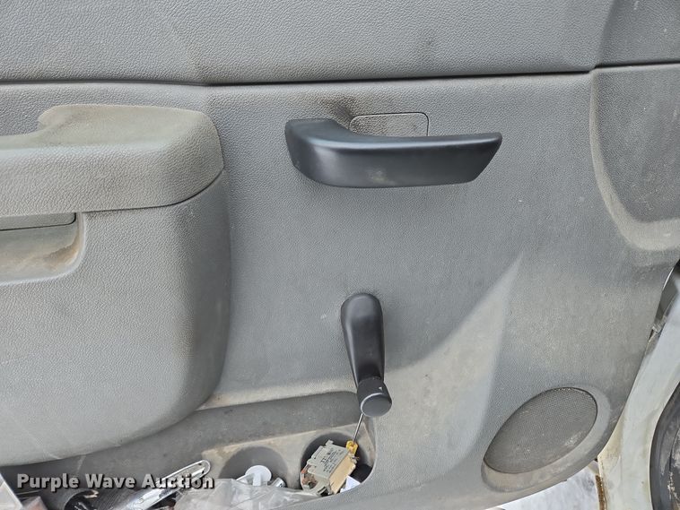 image for item EC4010 2013 Chevrolet Silverado 1500 pickup truck