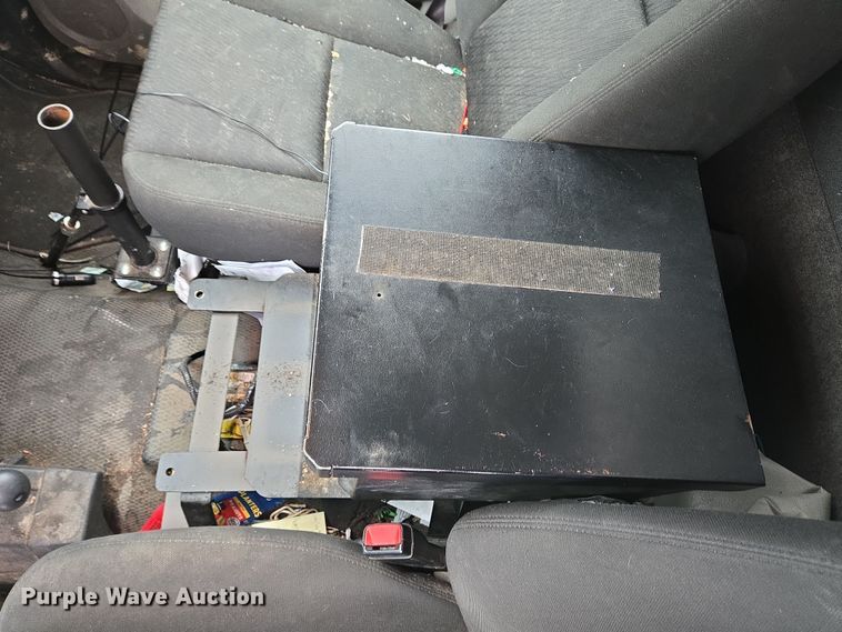 image for item EC4010 2013 Chevrolet Silverado 1500 pickup truck