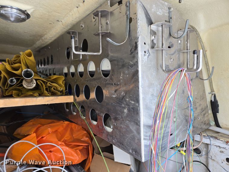 image for item EC4010 2013 Chevrolet Silverado 1500 pickup truck