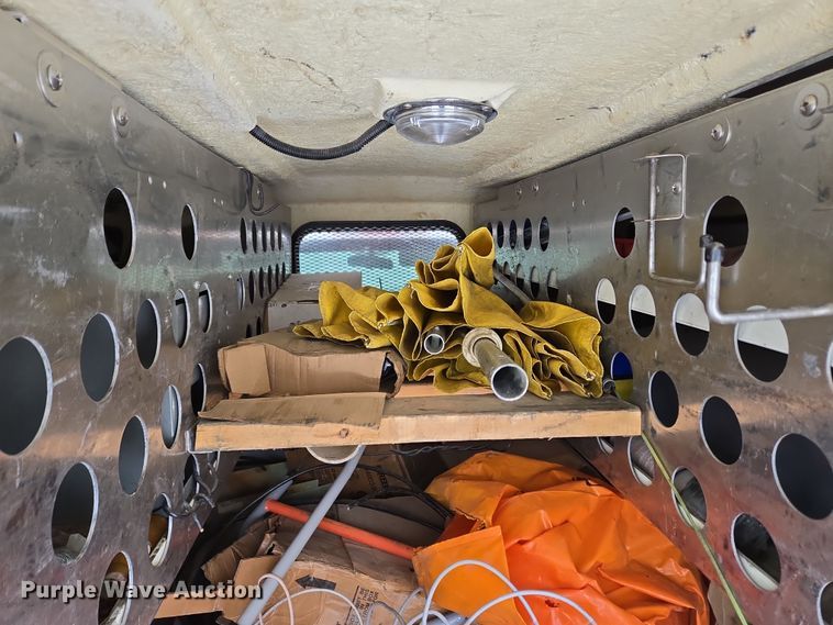 image for item EC4010 2013 Chevrolet Silverado 1500 pickup truck