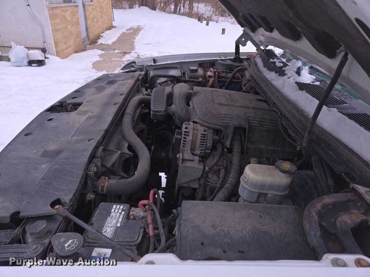 image for item EC4010 2013 Chevrolet Silverado 1500 pickup truck