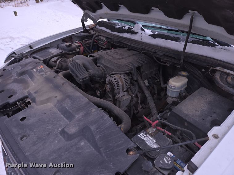 image for item EC4010 2013 Chevrolet Silverado 1500 pickup truck