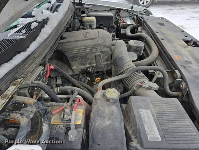 image for item EC4010 2013 Chevrolet Silverado 1500 pickup truck