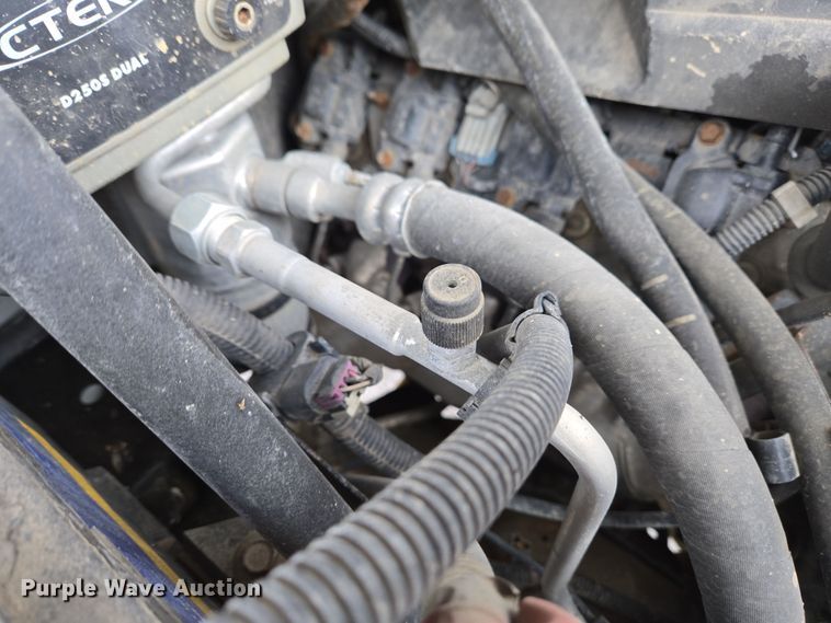 image for item EC4010 2013 Chevrolet Silverado 1500 pickup truck