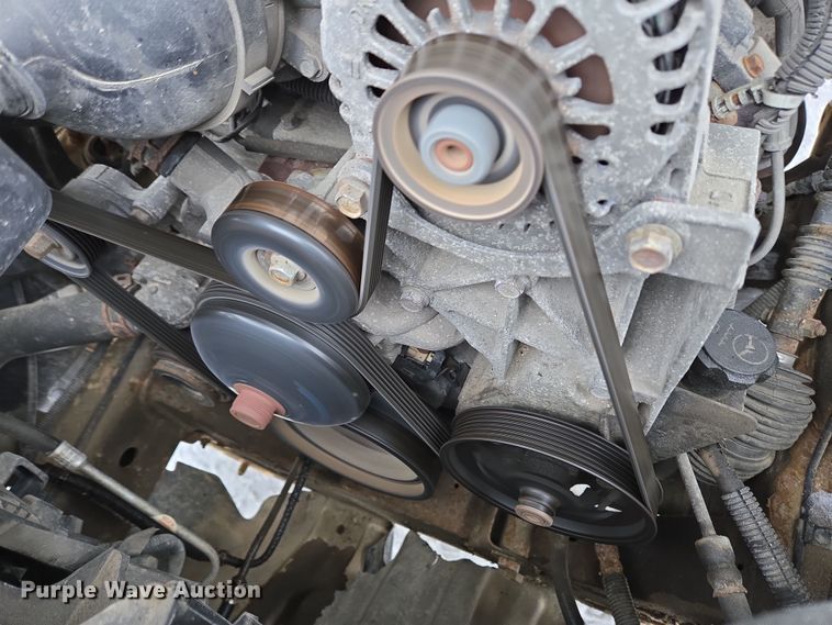 image for item EC4010 2013 Chevrolet Silverado 1500 pickup truck