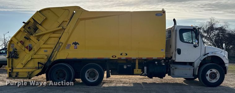 image for item ED5522 2016 Freightliner Business Class M2 refuse truck