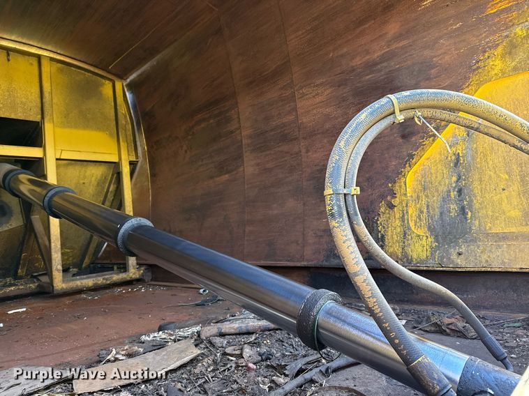 image for item ED5522 2016 Freightliner Business Class M2 refuse truck