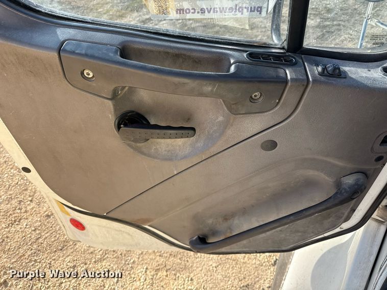 image for item ED5522 2016 Freightliner Business Class M2 refuse truck