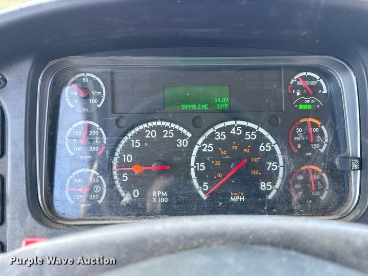 image for item ED5522 2016 Freightliner Business Class M2 refuse truck