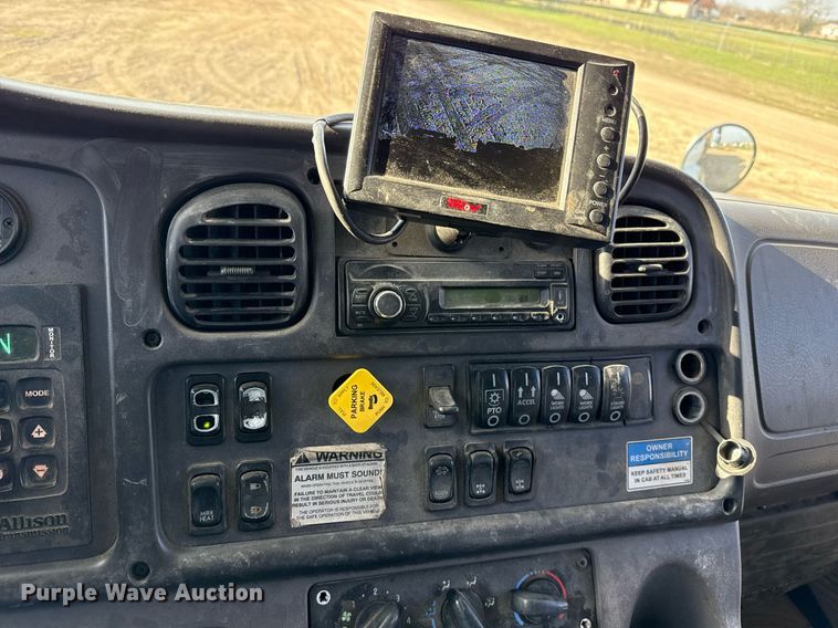 image for item ED5522 2016 Freightliner Business Class M2 refuse truck