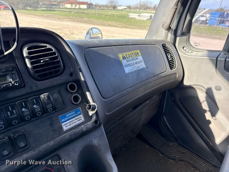 image for item ED5522 2016 Freightliner Business Class M2 refuse truck