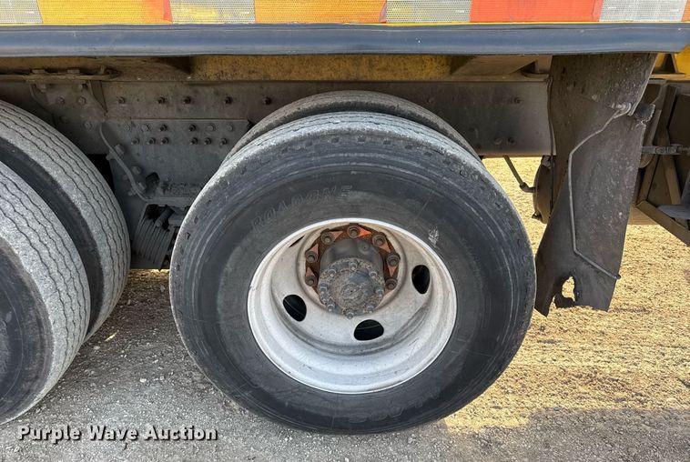 image for item ED5522 2016 Freightliner Business Class M2 refuse truck