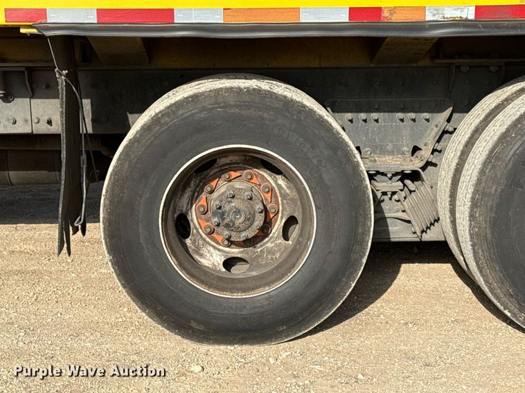 image for item ED5522 2016 Freightliner Business Class M2 refuse truck