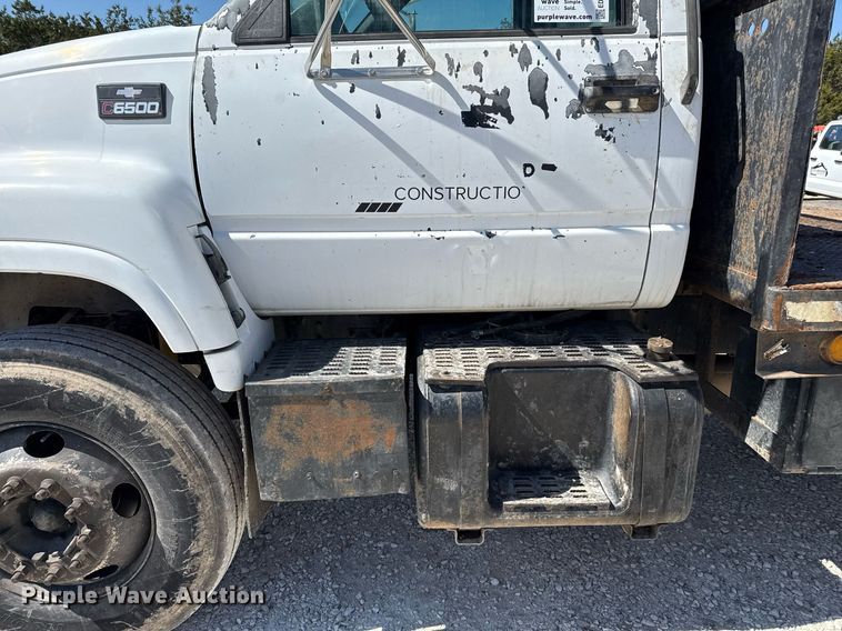 image for item ED5523 1998 Chevrolet C6500 flatbed truck