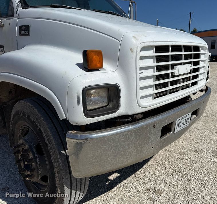 image for item ED5523 1998 Chevrolet C6500 flatbed truck