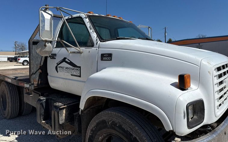 image for item ED5523 1998 Chevrolet C6500 flatbed truck