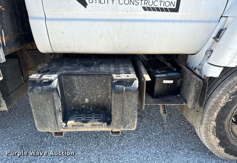 image for item ED5523 1998 Chevrolet C6500 flatbed truck